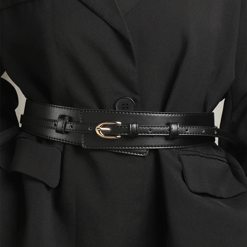 Women's faux leather belt with adjustable buckle 1 105 cms