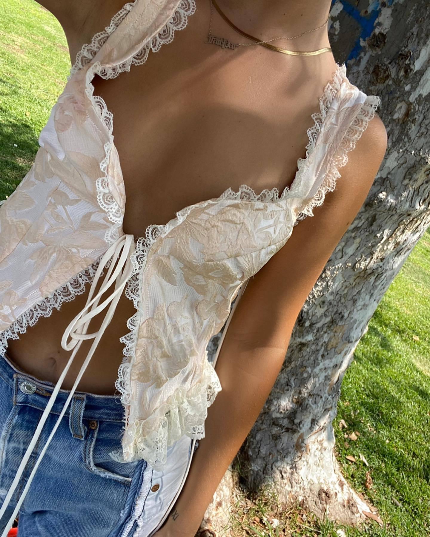 Women's Lace Up Camisole Cream Ruffle Cami Top