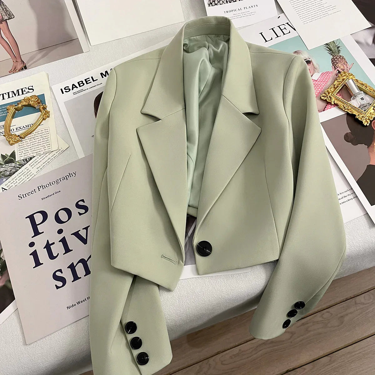 Women's Cropped Blazer with Single Button Front 1 S