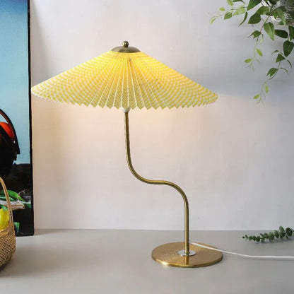 Retro s-shaped petal pleated table lamp Yellow grid standard plugs and push-button switches