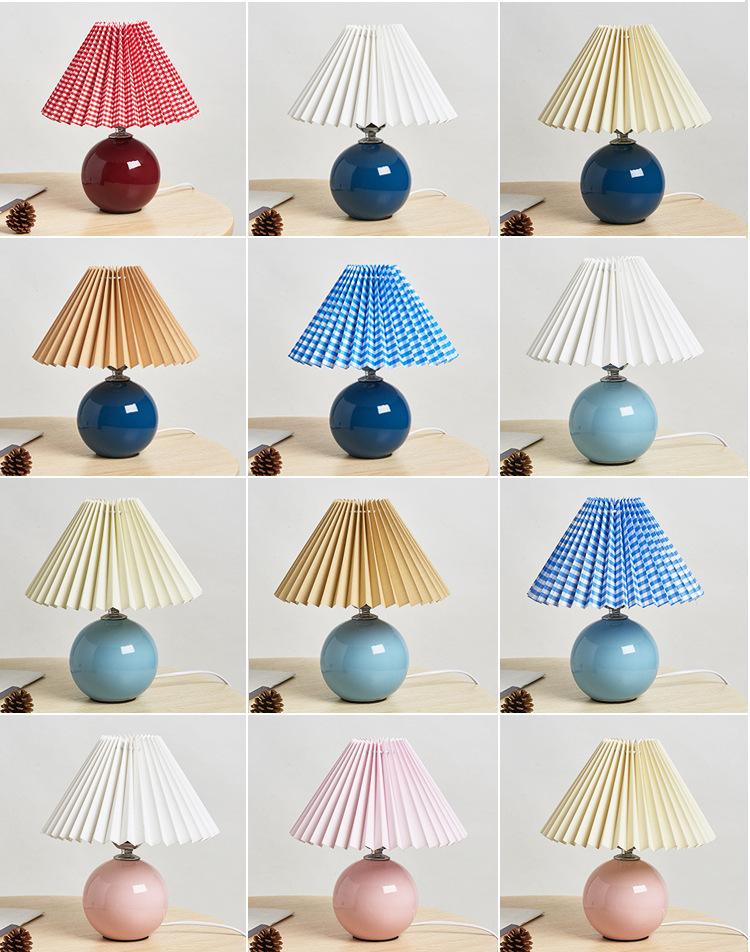 Nordic ceramic pleated bedside table lamp