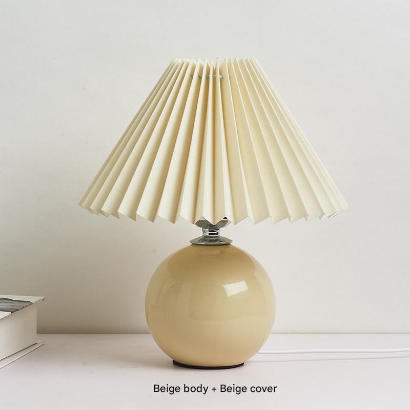 Nordic ceramic pleated bedside table lamp Beige Beige
