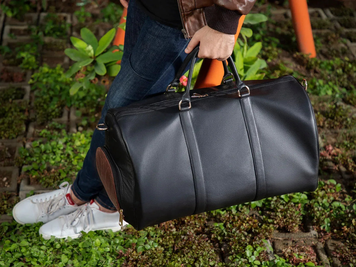 Leather Travel Bag for Men with Shoe Compartment and Barrel Shape