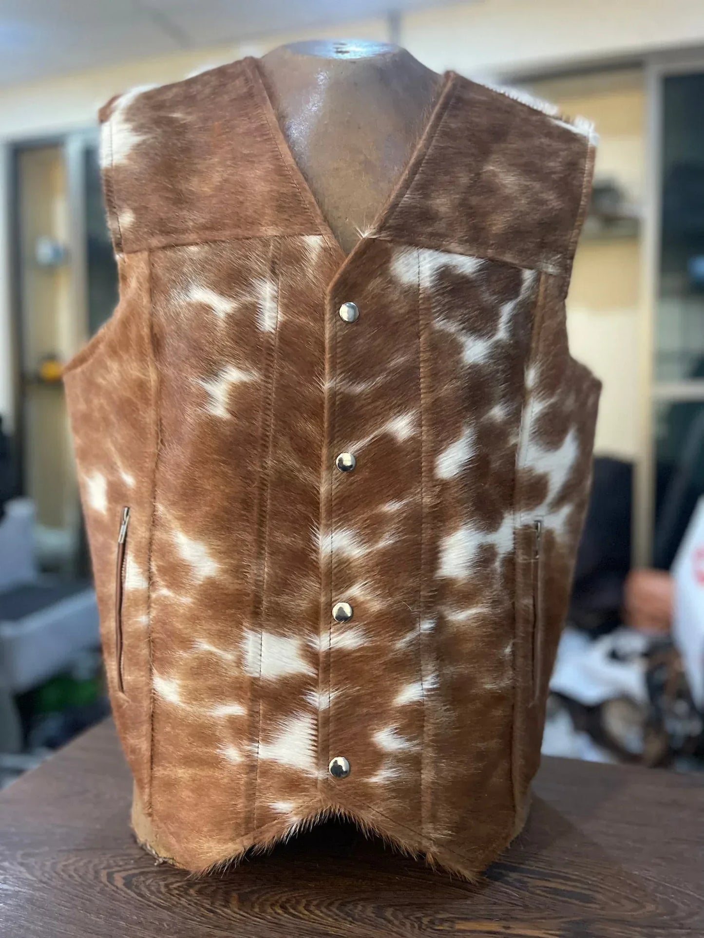 Men Cowhide Vest Brown White