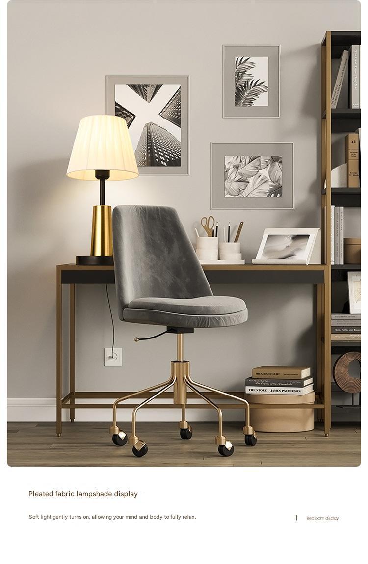 Nordic pleated fabric bedside table lamp