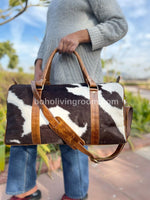stand out on your travels with this unique tricolor cowhide weekend duffel bag. durable & stylish, perfect for sport & everyday use. 