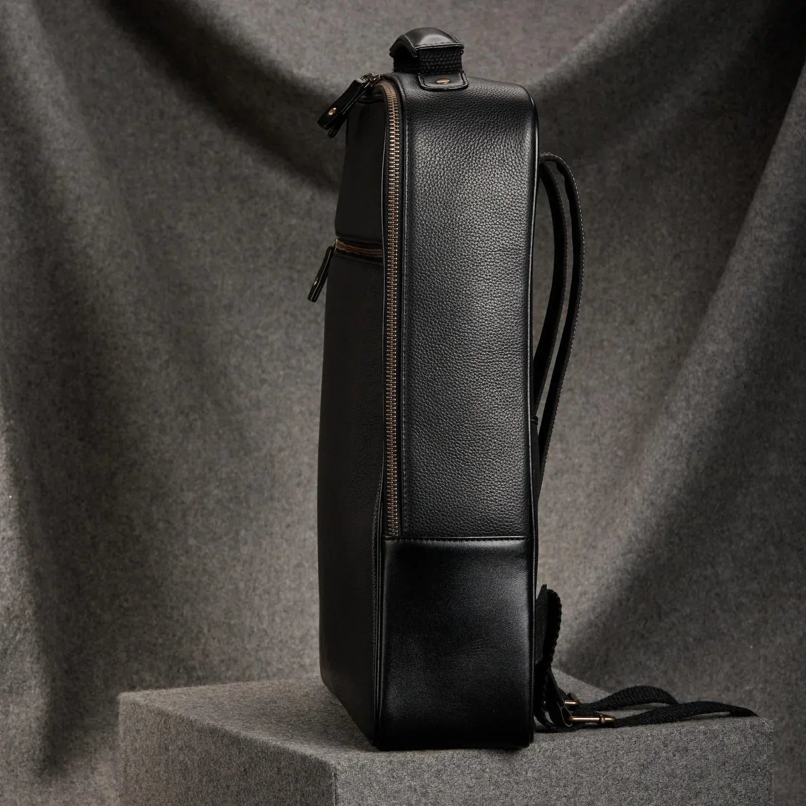 mens leather backpack leather laptop backpack for men