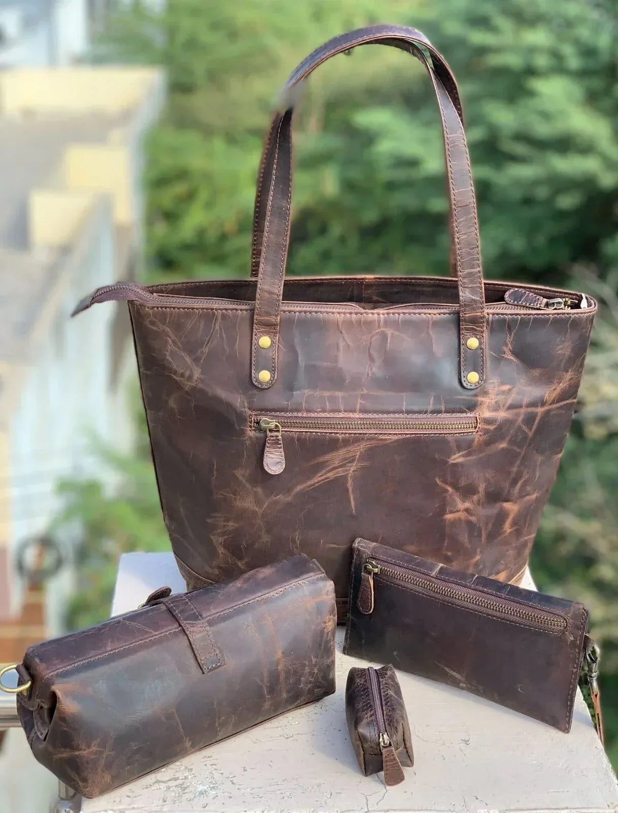 Leather tote shoulder bag for women with pouch set