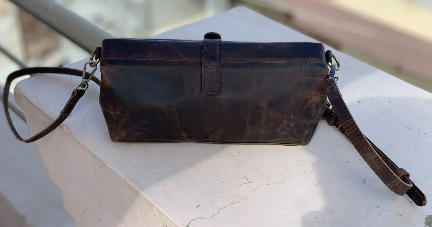 Leather tote shoulder bag for women with pouch set
