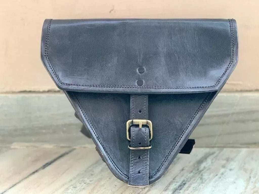 Leather Pannier Bags for Motorcycle with Buckle Straps