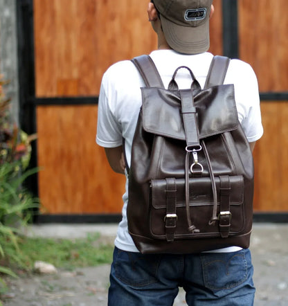 Mens Leather Rucksack Backpack for Travel and Work