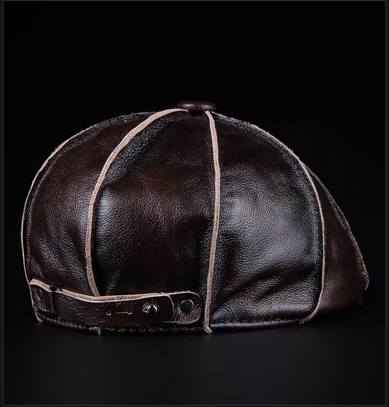 Leather Gatsby cap with brass closure