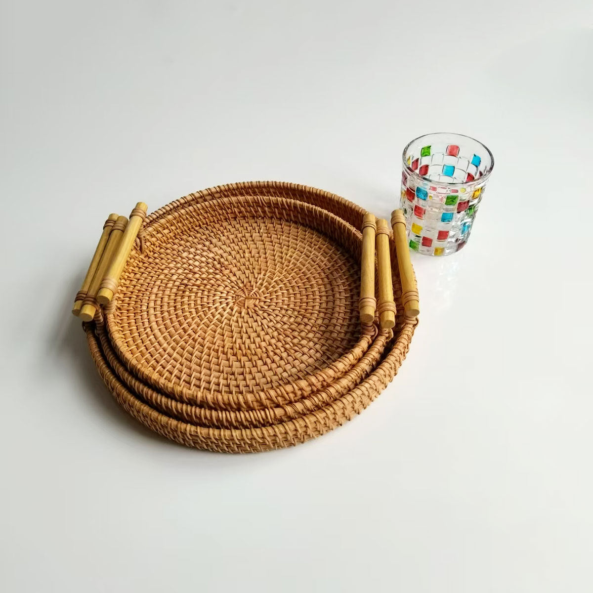 Round rattan tray set with white handles