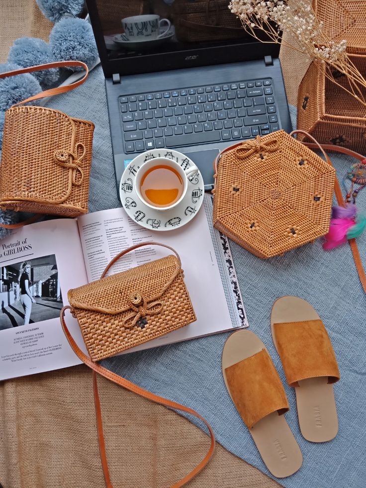 Rattan Crossbody Bag Hexagon Style