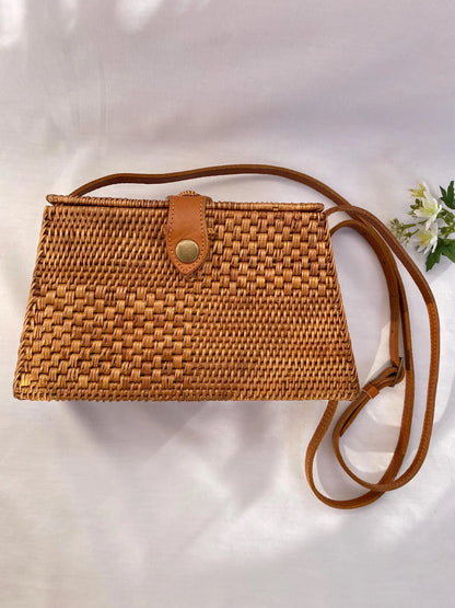 Rattan Summer Beach Sling Bag