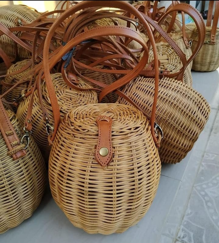 Rattan Bag Honeypot Style