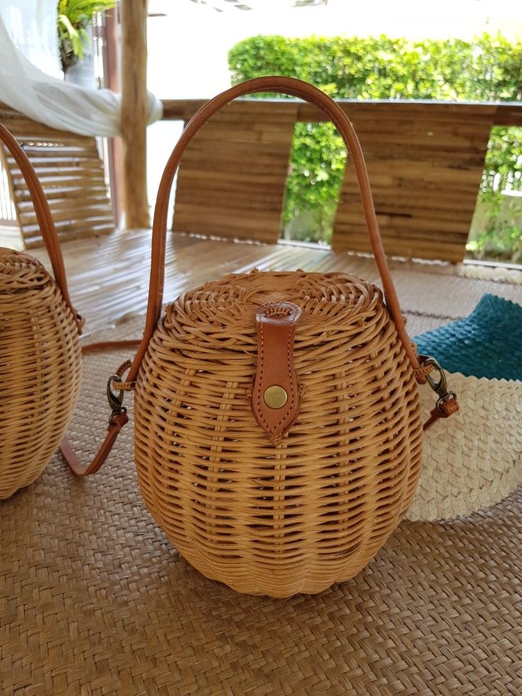 Rattan Bag Honeypot Style