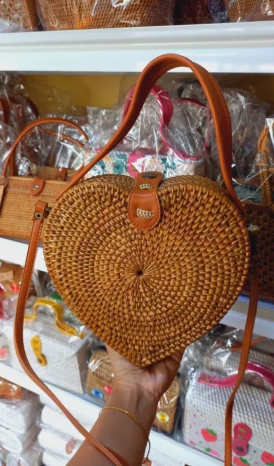 Rattan Heart Shaped Crossbody Bag