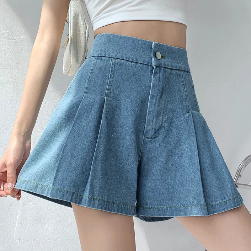 Wide Leg Pleated Women Denim Shorts