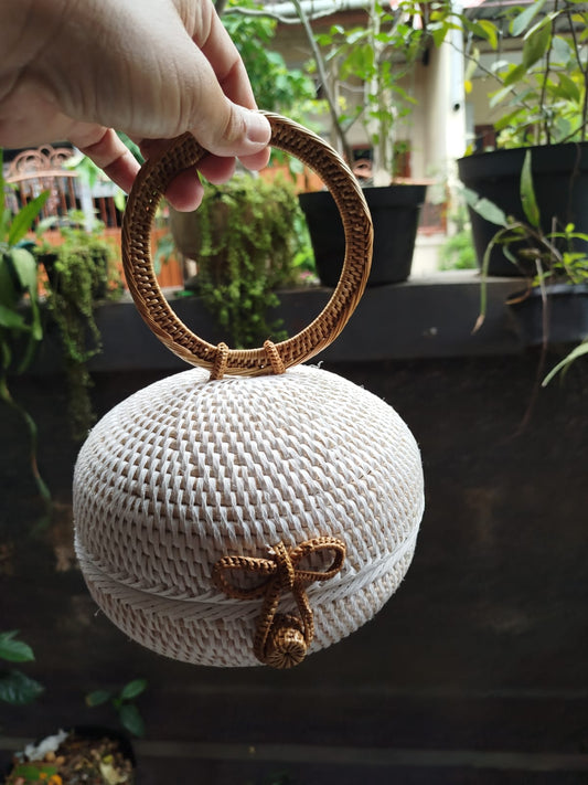 Round Rattan Ball Bag In White Woven With Handle