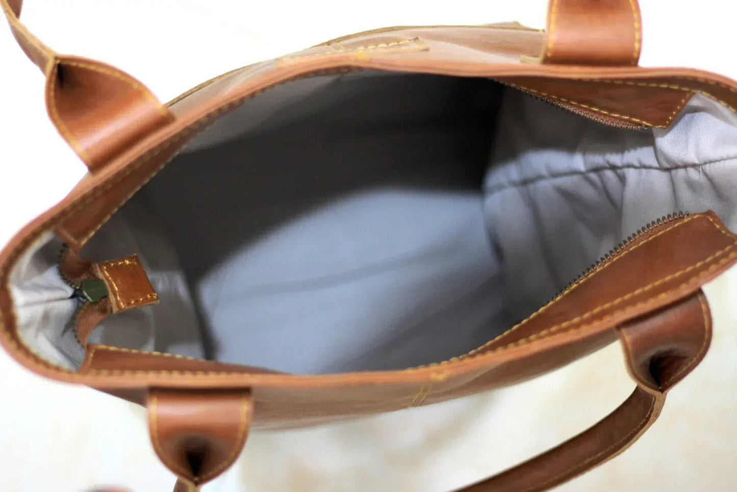 Leather Tote Bag With Outside Pockets for Women