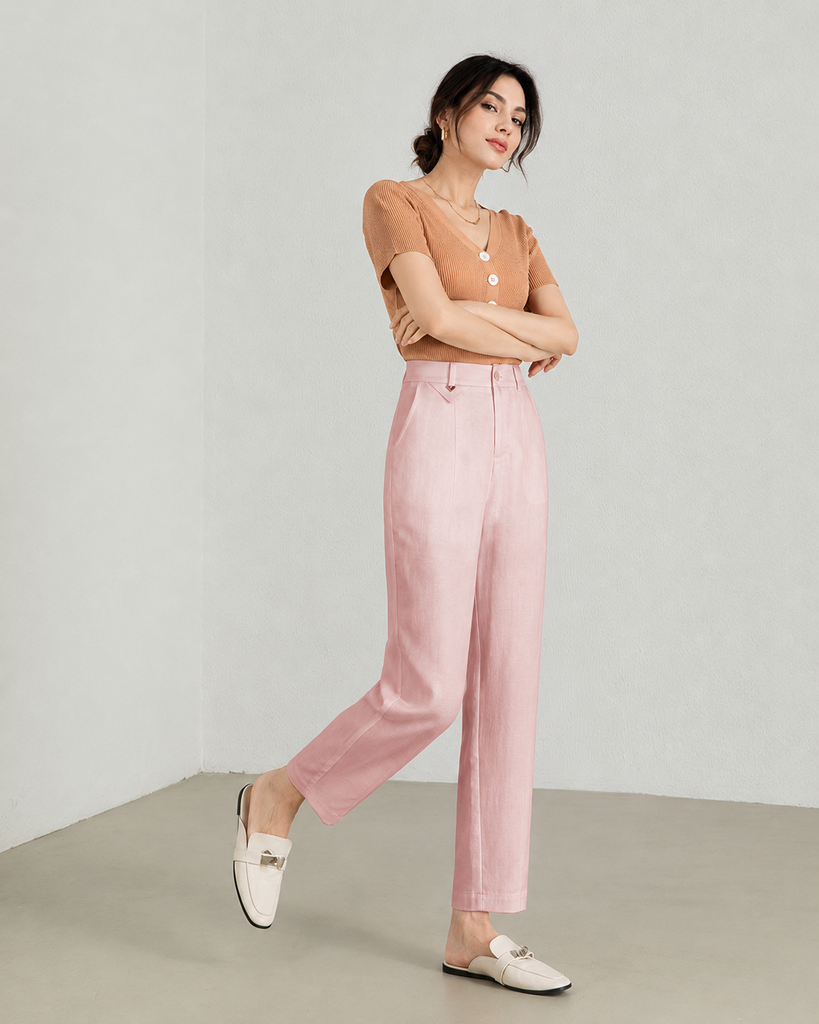 Women loose cropped pants in soft pink