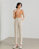 Women loose cropped pants in soft pink
