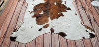 Natural and real cowhide rugs have started to be prevalent across a broad array of interior designs, including minimalist, Scandinavian, and relaxed.