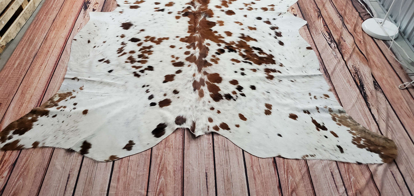 Our cowhide-style rug has a fabulous new design, which is full of real estate alternatives for all rooms of your home. Use it in a room with hight foot traffic, such as your entryway.