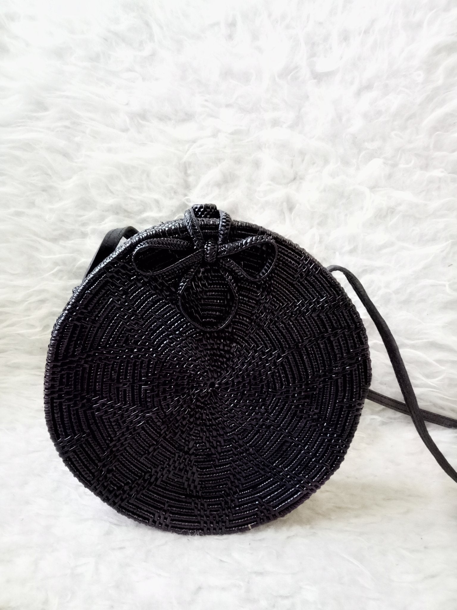 round rattan basket bag