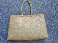 rattan maui jim logo gift bag for beach or any night out