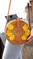 These handmade bags are finished by Balinese craftsmen and are available with free shipping worldwide.