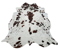 Beautiful Brazilian cowhide, great quality, no weird odor and wrinkle free, free shipping USA, real, natural and extra large, great size for a bedroom.